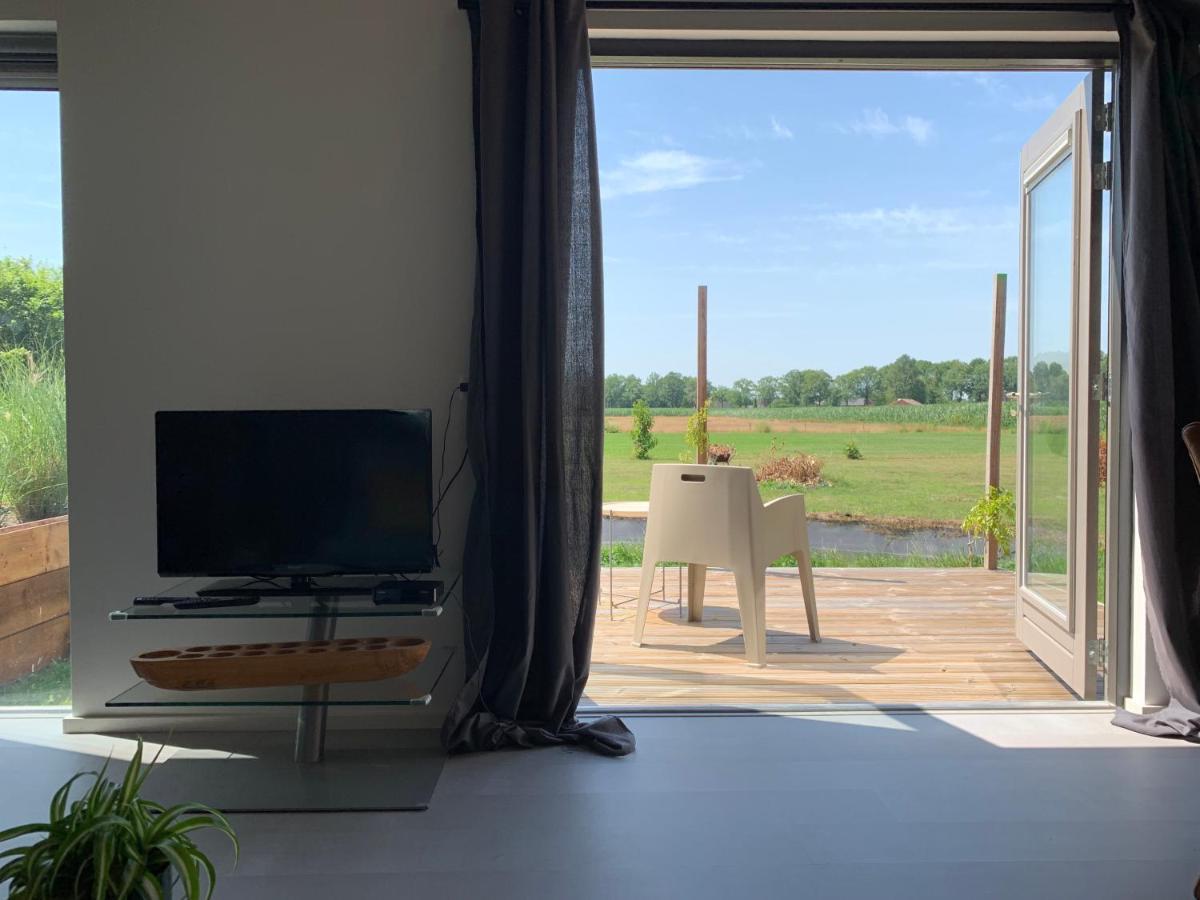 Mae Usu Villa Nieuw-Roden Exteriör bild
