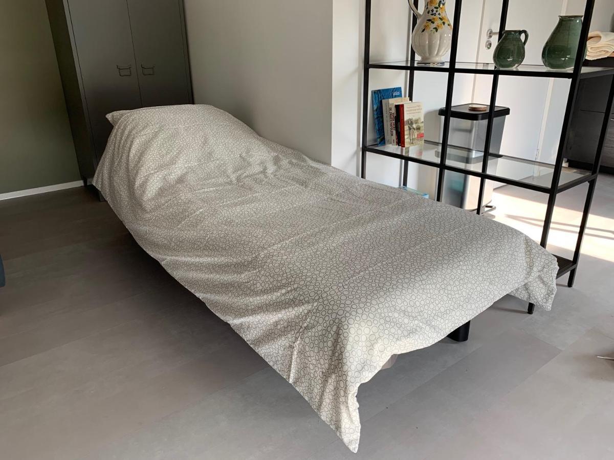 Mae Usu Villa Nieuw-Roden Exteriör bild