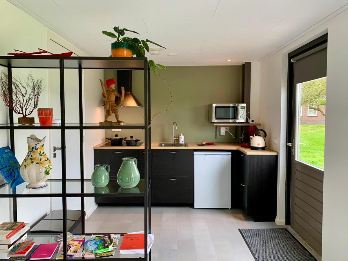 Mae Usu Villa Nieuw-Roden Exteriör bild